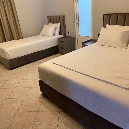 "Hotel Lili" Sarandë Exteriör bild